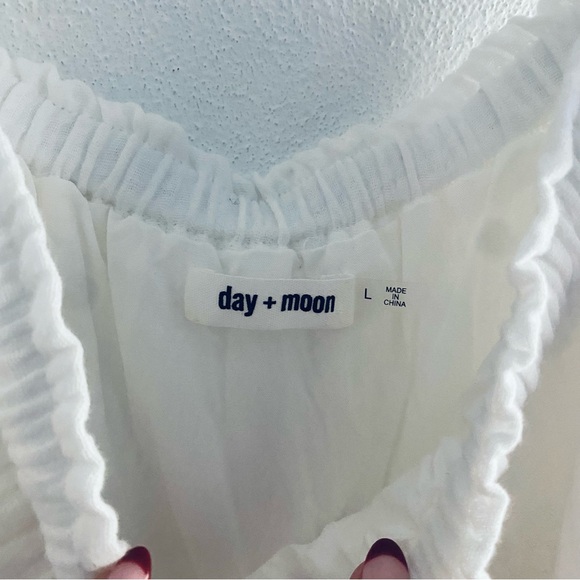 Day + Moon white romper - Picture 7 of 7